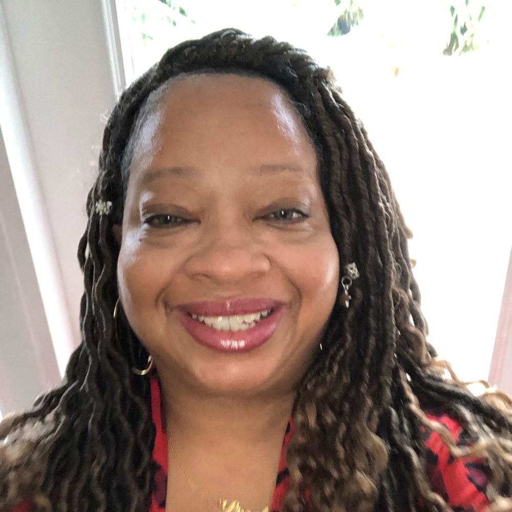 Meet your Posher, Linda